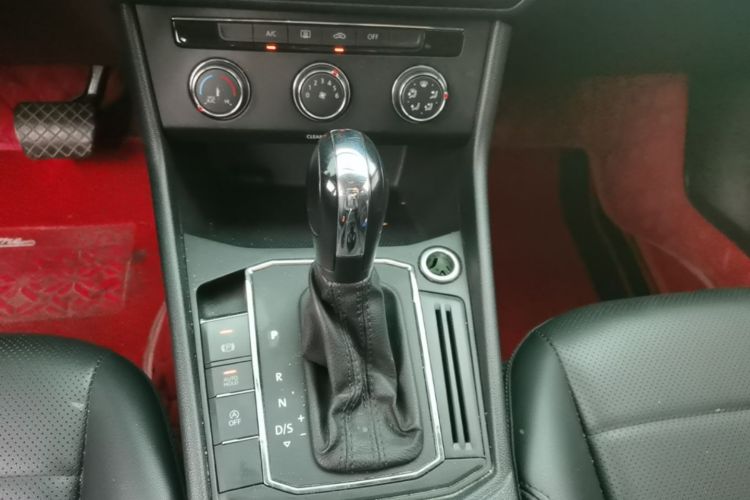 Volkswagen Lavida 2019 #14 Volkswagen Lavida 2019 car image #14