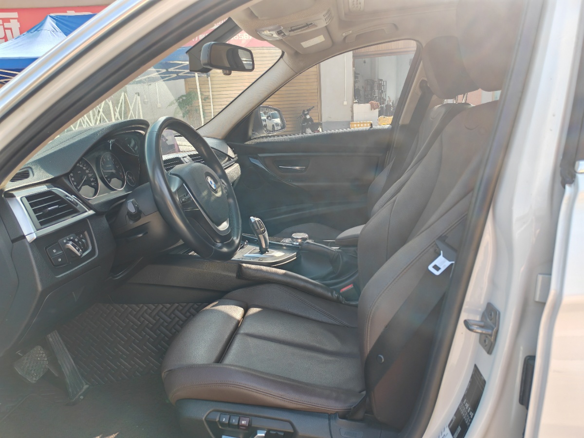 BMW 3 Series 2019 car image #4
