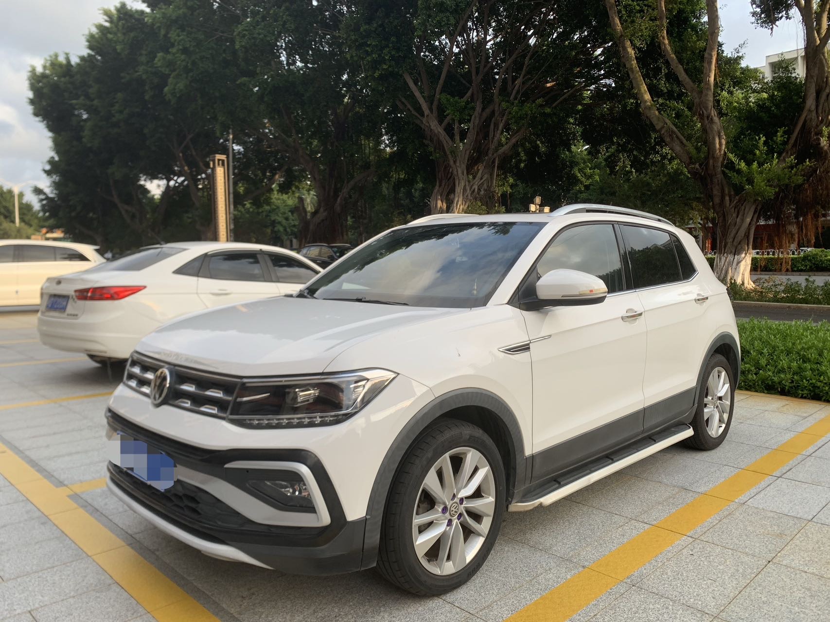 Volkswagen T-Cross 2020 Volkswagen T-Cross 2020 car image