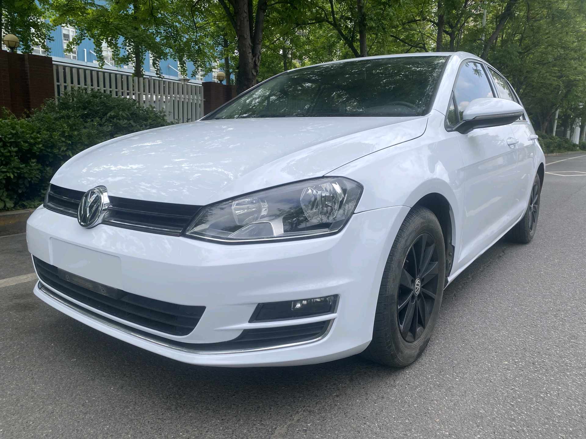 Volkswagen Golf 2015 Volkswagen Golf 2015 car image
