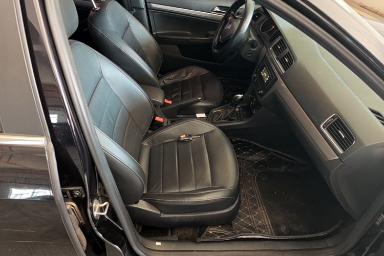 Volkswagen Lavida 2018 #24 Volkswagen Lavida 2018 car image #24