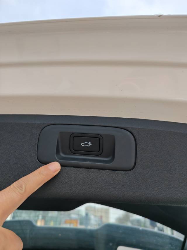 GEELY Coolray 2024 imagen de coche #8