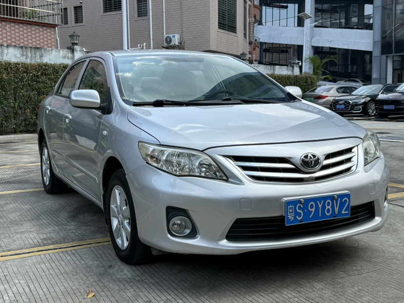 Toyota Corolla 2011 #2 Toyota Corolla 2011 car image #2