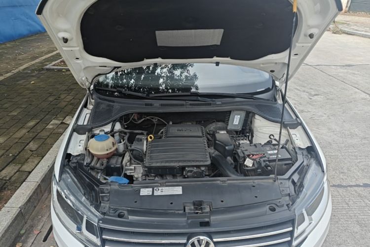 Volkswagen Santana 2017 car image #20
