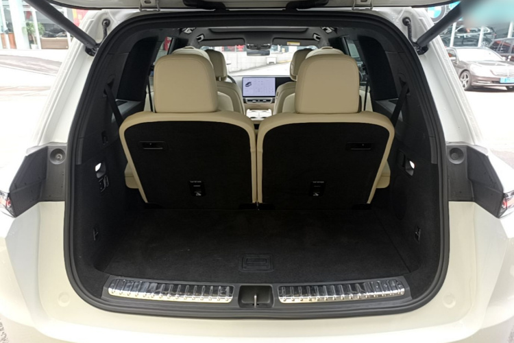 Li L9 2025 image de voiture #24