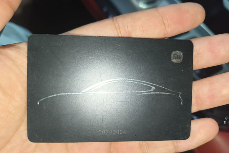 MI SU7 2024 immagine di auto #9