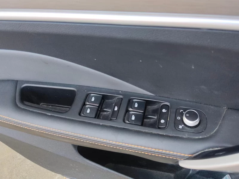 GEELY Coolray 2023 car image #10