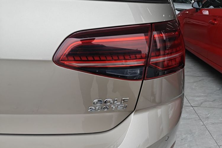 Volkswagen Golf 2019 #8 Volkswagen Golf 2019 صورة سيارة #8