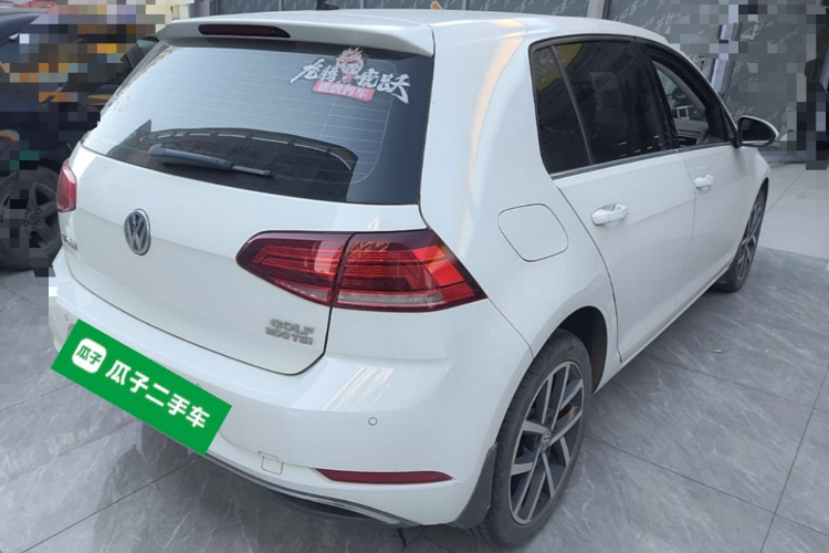 Volkswagen Golf 2020 car image #7