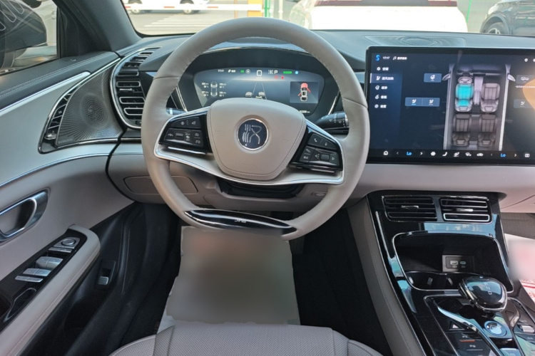 BYD Han 2024 car image #11