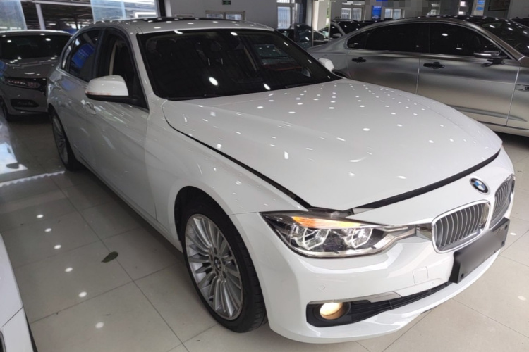 BMW 3 Series 2018 #6 BMW 3 Series 2018 car image #6