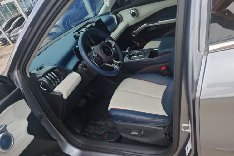 BYD Yuan Plus 2022 صورة سيارة #15