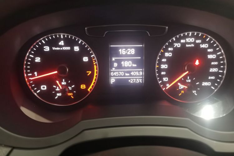 Audi Q3 2017 #10 Audi Q3 2017 car image #10