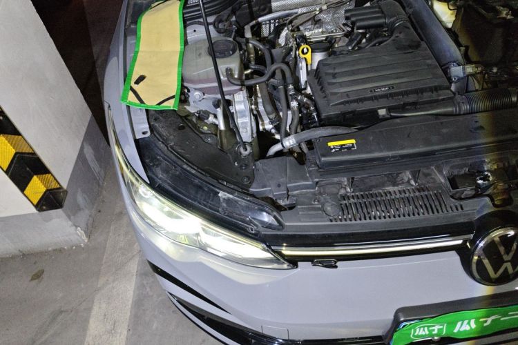 Volkswagen Golf 2022 car image #24