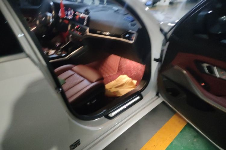 BMW 3 Series 2022 #23 BMW 3 Series 2022 car image #23