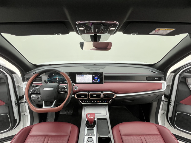 Jetour X70 PLUS 2025 #8 Jetour X70 PLUS 2025 car image #8