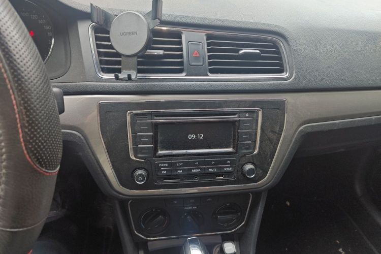 Volkswagen Lavida 2017 car image #13