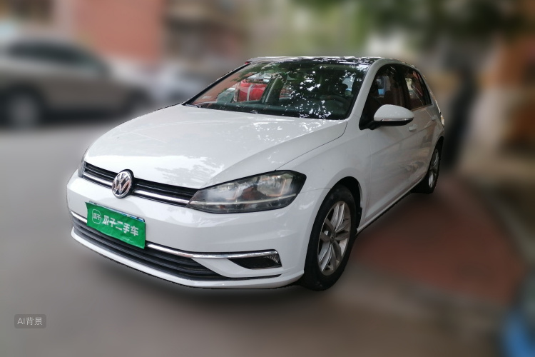 Volkswagen Golf 2019 car image #2