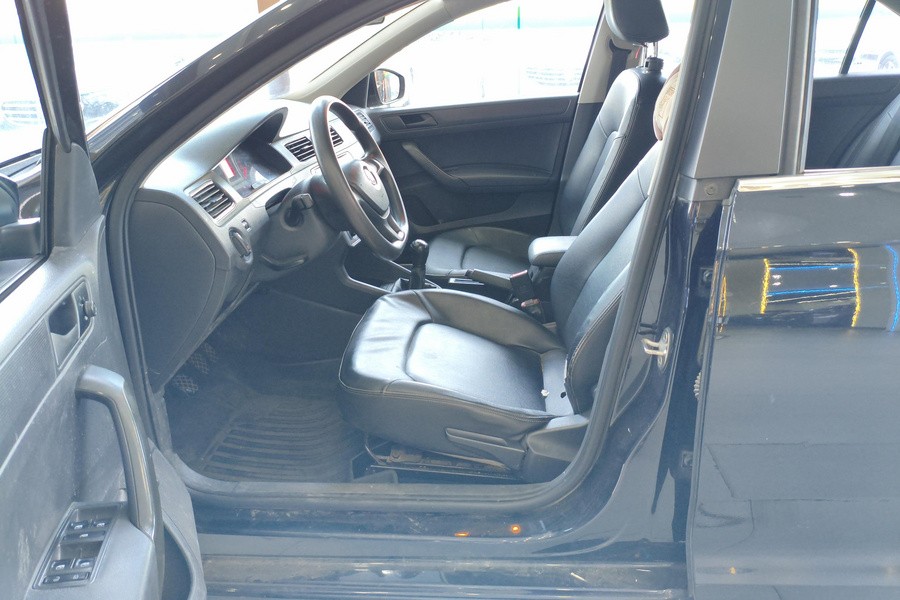 Volkswagen Santana 2019 car image #4