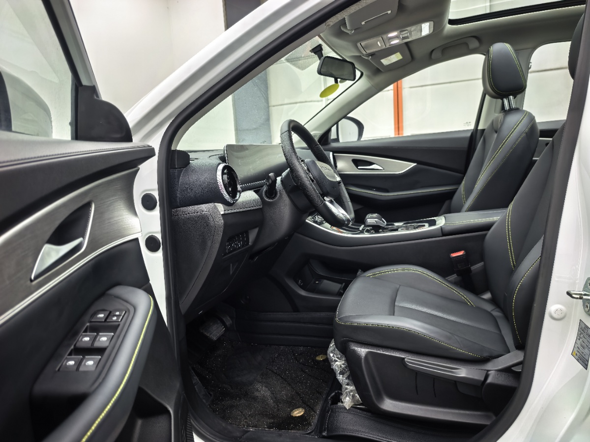 Forthing T5 EVO 2024 car image #7