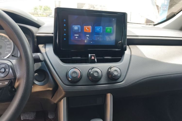 Toyota Corolla Cross 2023 car image #13