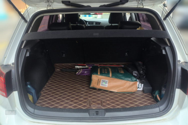 Volkswagen Golf 2018 imagen de coche #21