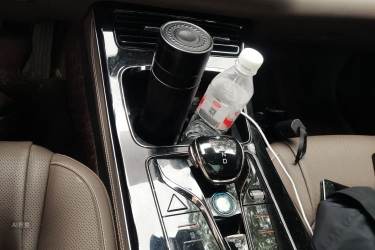 BYD Han 2023 car image #16