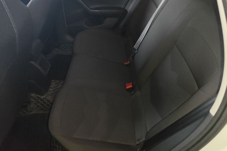 Volkswagen Polo 2021 car image #17