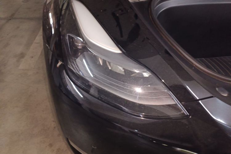 Tesla Model Y 2021 car image #8