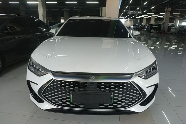 BYD Han 2022 #3 BYD Han 2022 car image #3