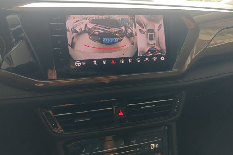 Volkswagen Tharu 2021 car image #17