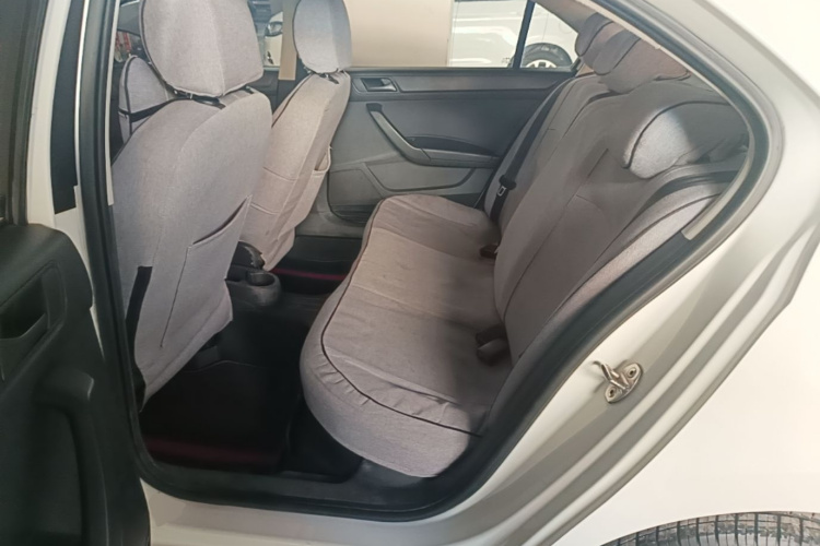 Volkswagen Santana 2019 car image #13