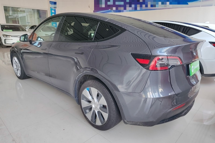 Tesla Model Y 2021 #5 Tesla Model Y 2021 immagine di auto #5