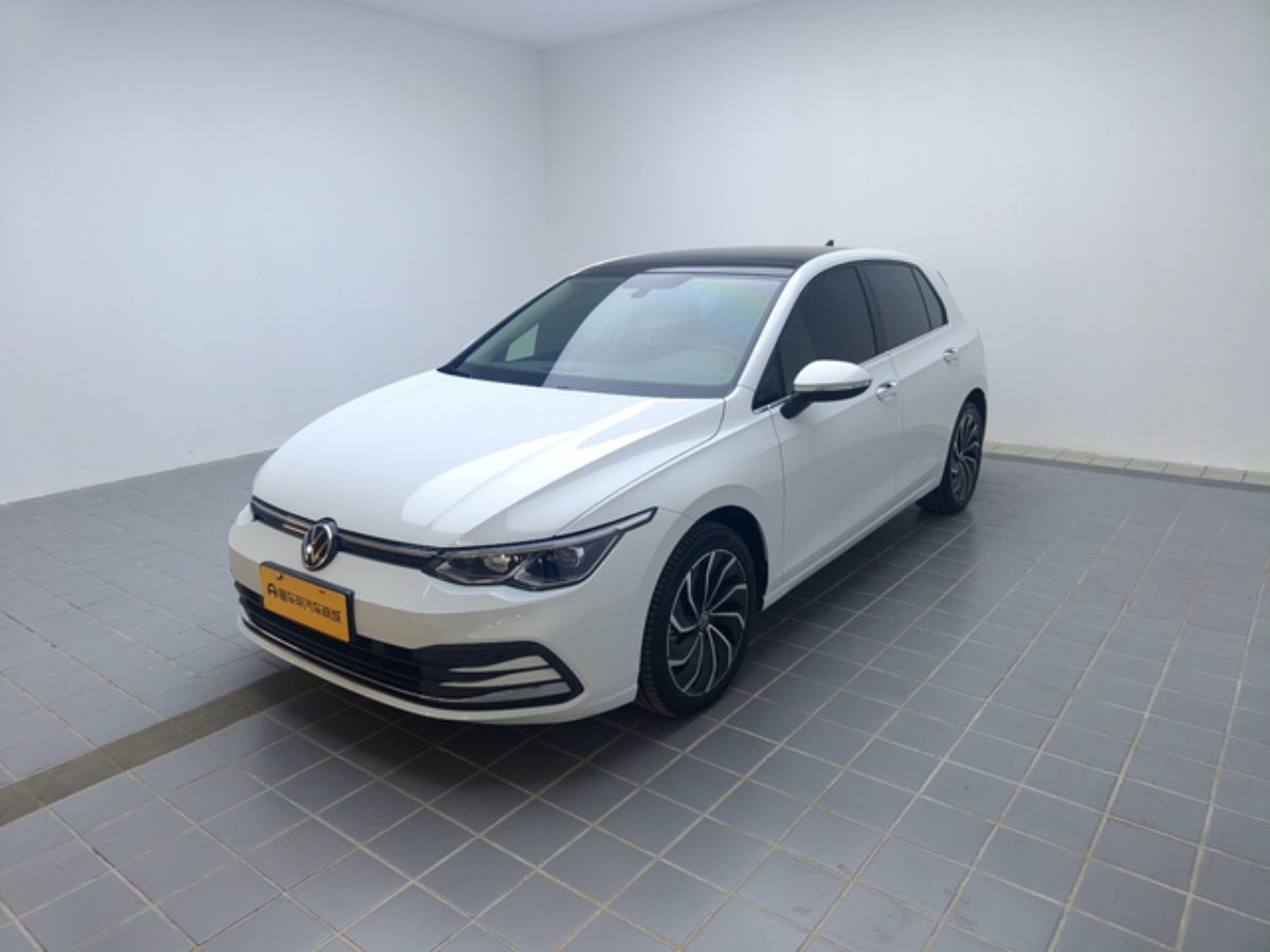 Volkswagen Golf 2021 car image 