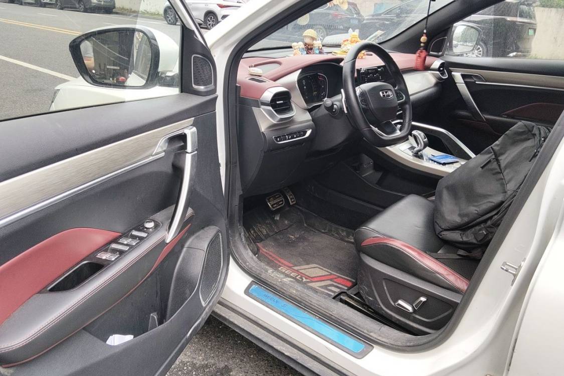 GEELY Coolray 2019 #23 GEELY Coolray 2019 صورة سيارة #23