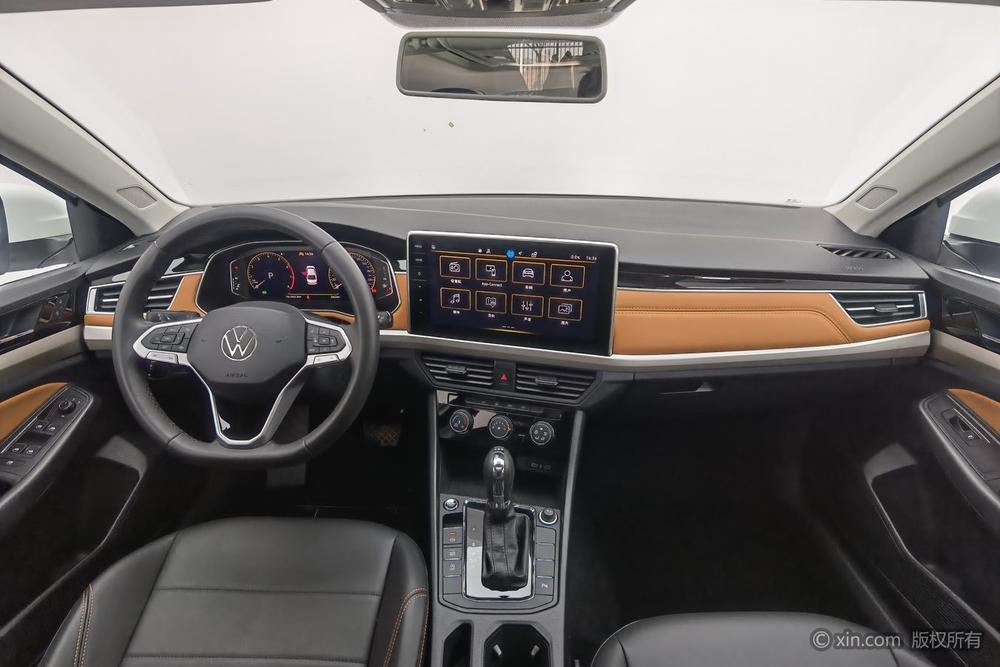 Volkswagen Bora 2024 car image #12