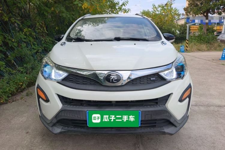 BYD Yuan 2017 #3 BYD Yuan 2017 car image #3