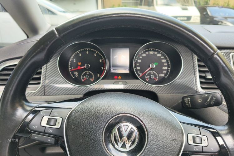 Volkswagen Golf 2017 car image #13