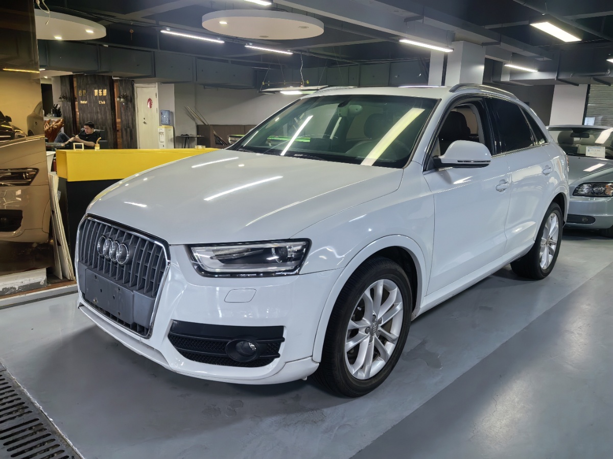 Audi Q3 2014 car image 