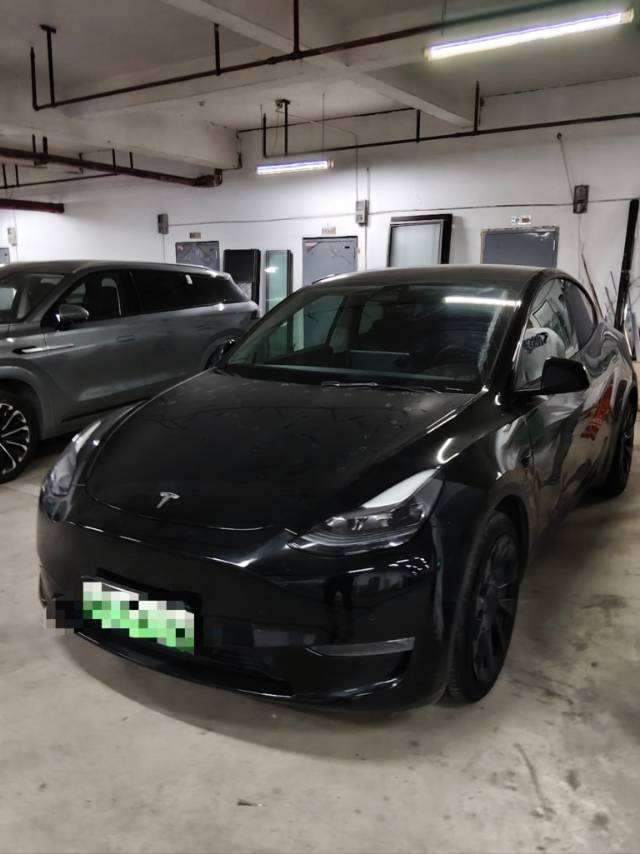 Tesla Model Y 2021 Tesla Model Y 2021 car image