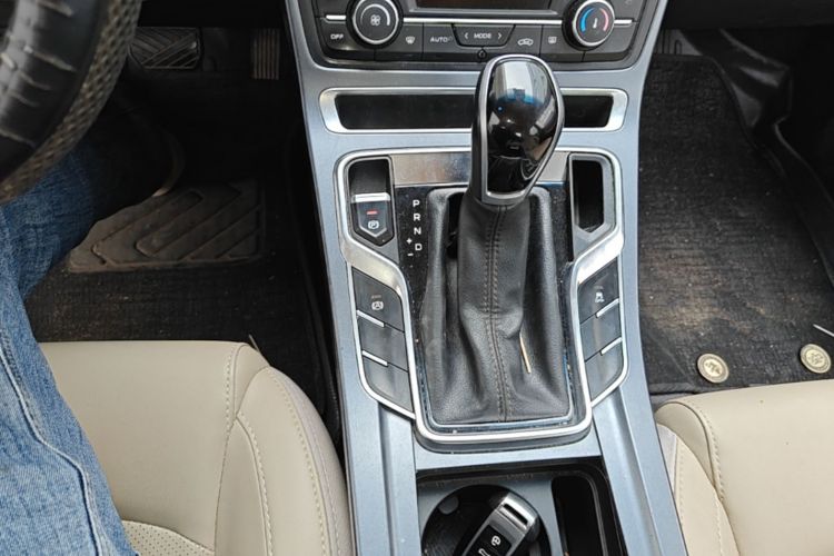 GEELY Emgrand 2018 #14 GEELY Emgrand 2018 immagine di auto #14
