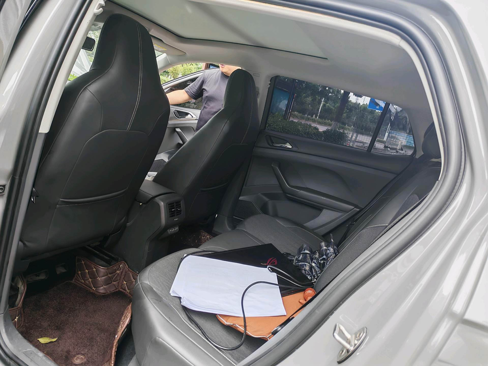 Volkswagen T-Cross 2019 car image #6