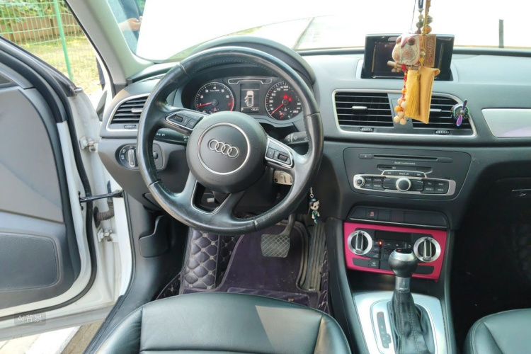 Audi Q3 2015 #12 Audi Q3 2015 car image #12