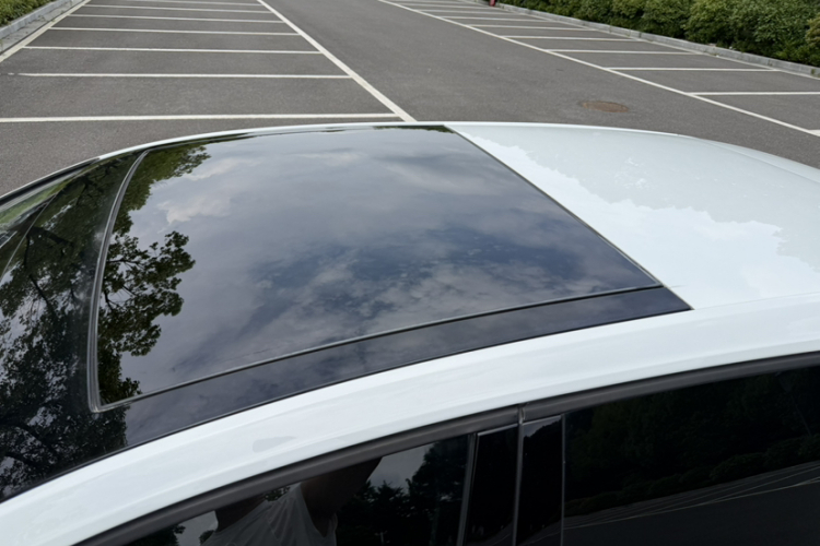 Volkswagen Golf 2017 car image #27