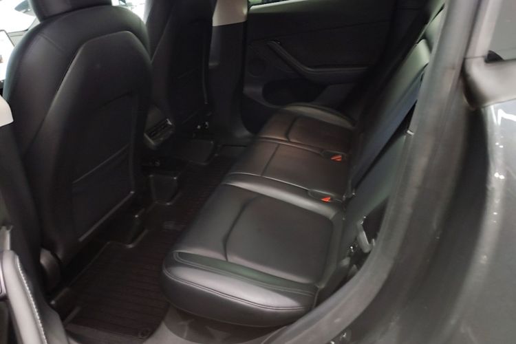 Tesla Model Y 2022 #17 Tesla Model Y 2022 car image #17