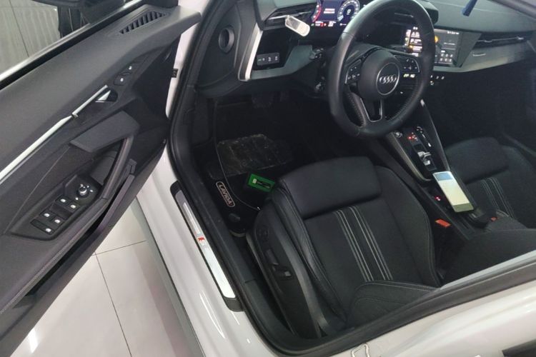 Audi A3 2021 car image #16