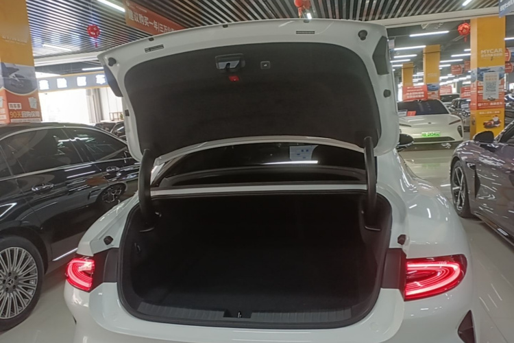 MI SU7 2025 car image #19