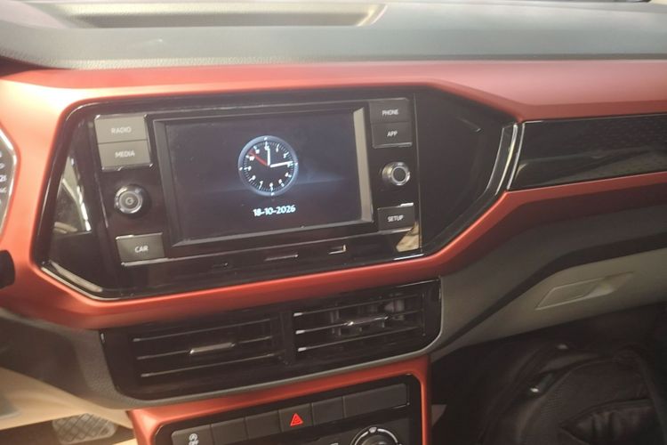 Volkswagen T-Cross 2020 car image #13