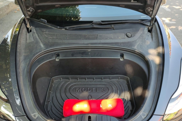 Tesla Model 3 2020 car image #20