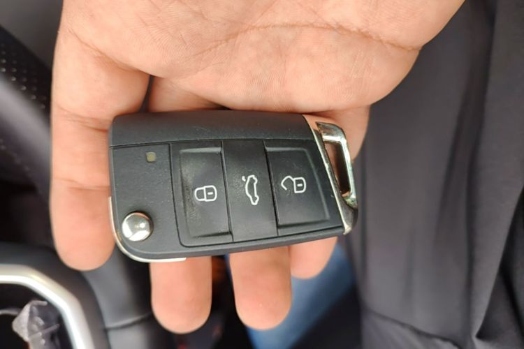 Volkswagen Tharu 2024 car image #9